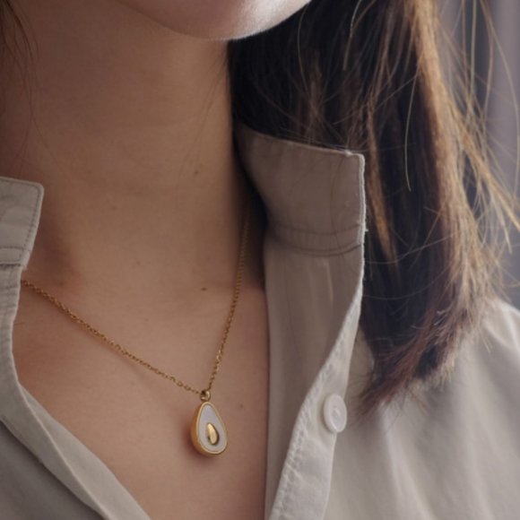 Jewelry - Avocado Necklace
